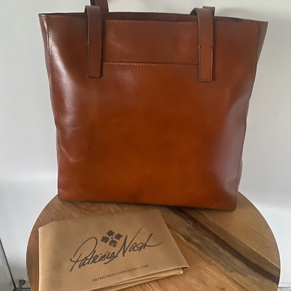 NWT Patricia Nash Tote